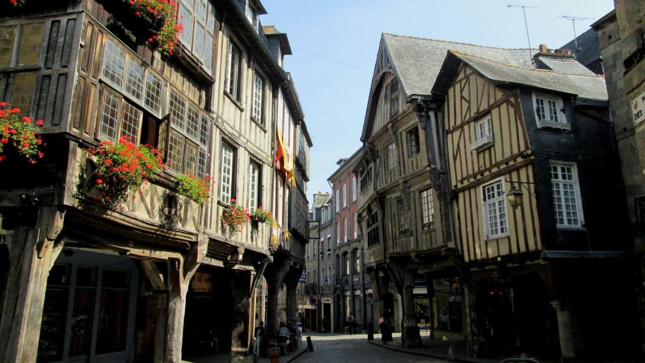 Jacques Melchior Meuble De Tourisme 3 Etoiles Intra Muros Saint-Malo Bagian luar foto
